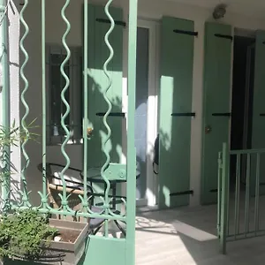 Vieil Antibes, Ravissant 2p Avec Petite Terrasse France